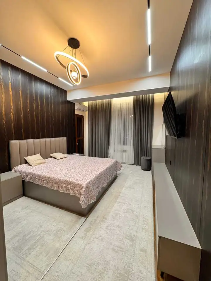 2-комн. квартира, 7 этаж, 77 м², Спартак