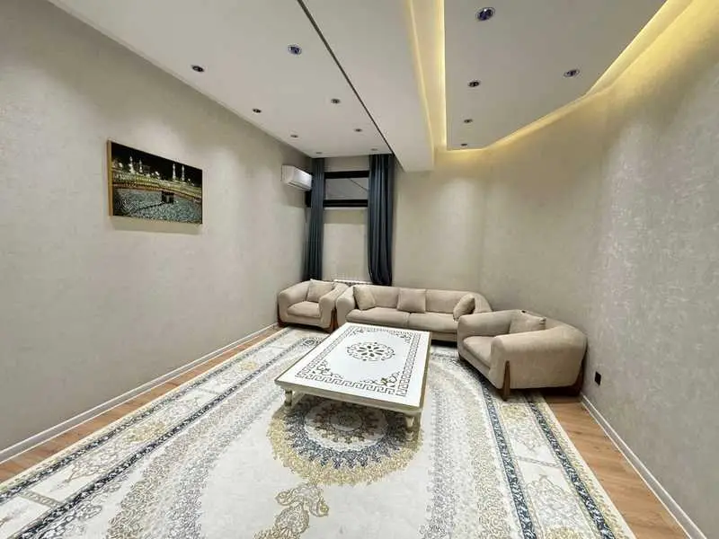 2-комн. квартира, 15 этаж, 106 м², 82 мкр