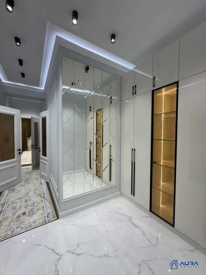 2-комн. квартира, 12 этаж, 77 м², Сино