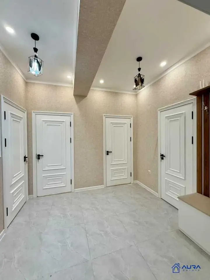 2-комн. квартира, 22 этаж, 64 м², Шохмансур