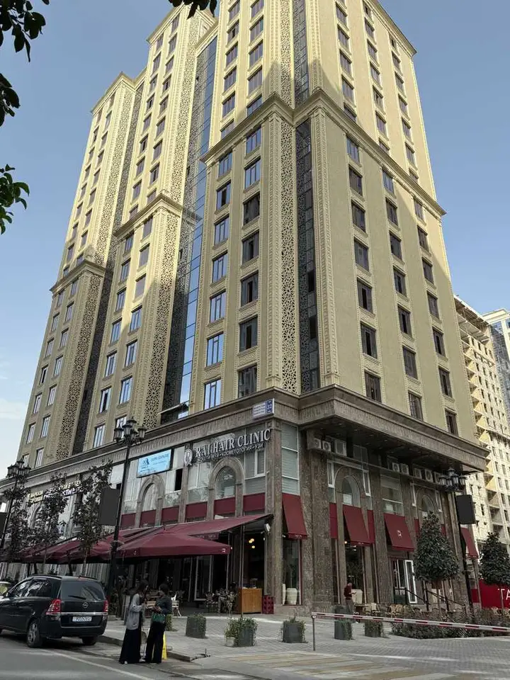 Хонаи 2-ҳуҷрагӣ, ошёнаи 16, 93 м², Шоҳмансур