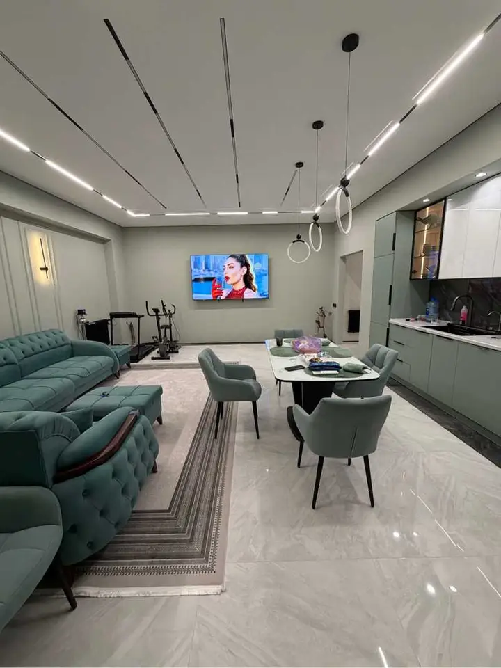Хонаи 3-ҳуҷрагӣ, ошёнаи 22, 93 м², Шоҳмансур