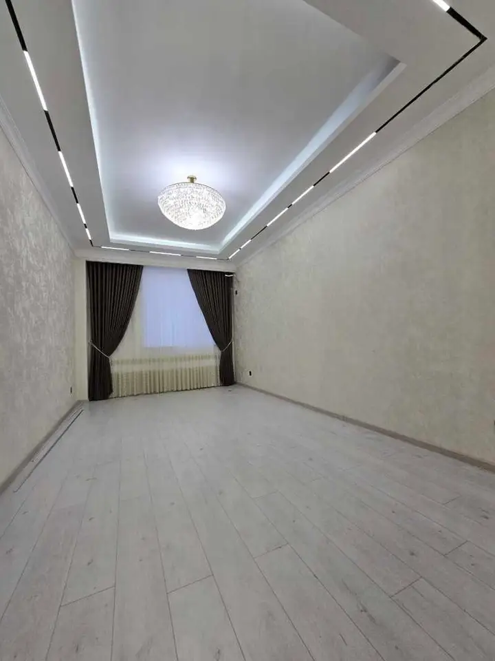 3-комн. квартира, 13 этаж, 97 м², Душанбе