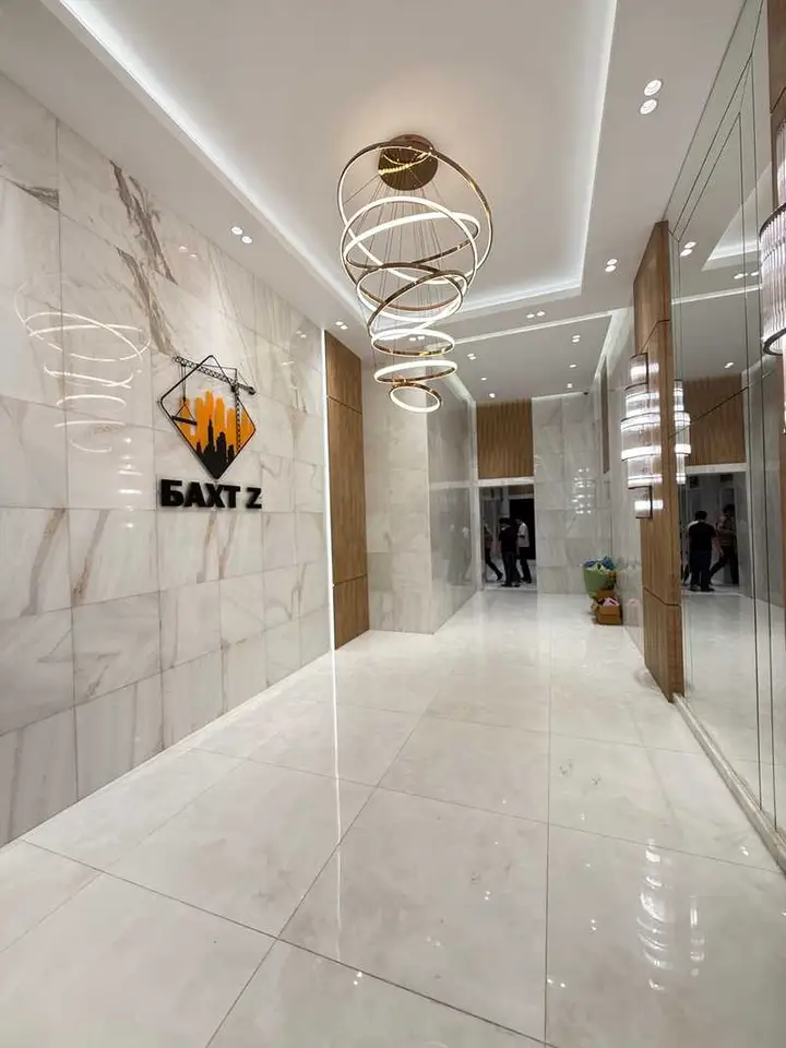 3-комн. квартира, 12 этаж, 111 м², Шохмансур
