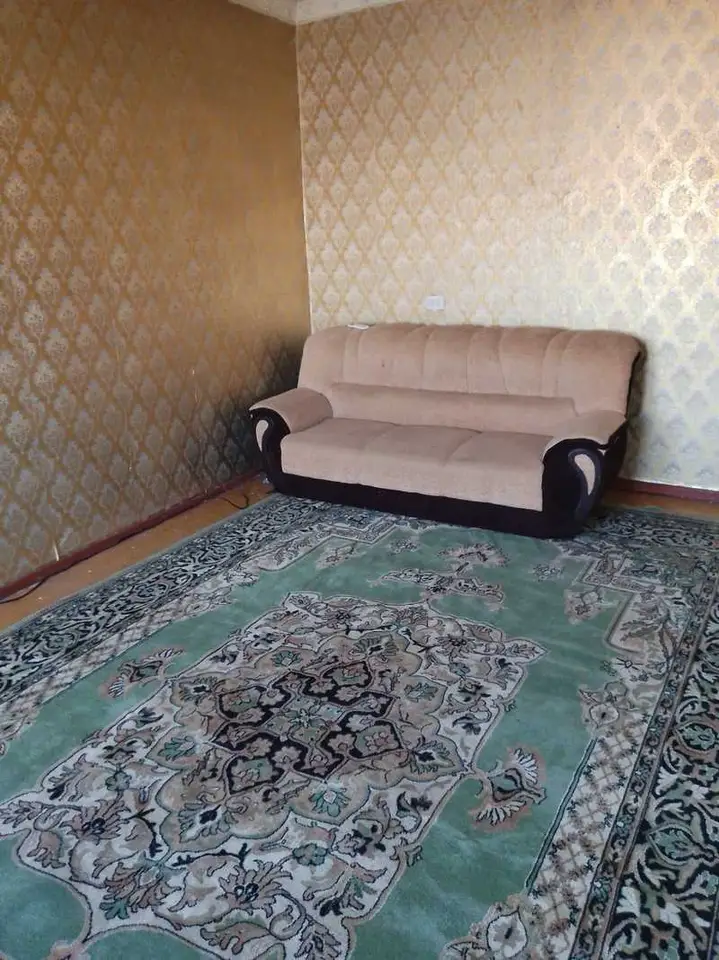 Хонаи 3-ҳуҷрагӣ, ошёнаи 8, 70 м², Сино