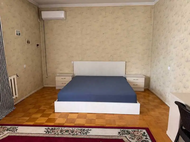 3-комн. квартира, 3 этаж, 100 м², Спартак
