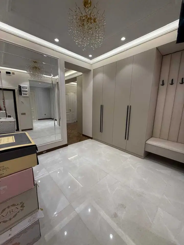5-комн. квартира, 12 этаж, 160 м², 82 мкр