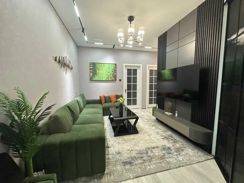 2-комн. квартира, 8 этаж, 69 м², Дом печати
