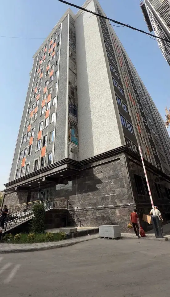 3-комн. квартира, 3 этаж, 70 м², 102 мкр