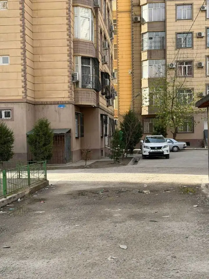 Коммерческая, 430 м², Испечак