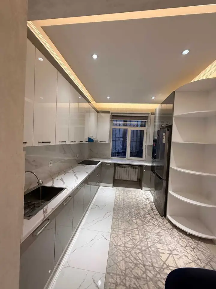 2-комн. квартира, 3 этаж, 82 м², Исмоили Сомони