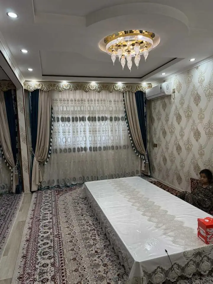 5-комн. квартира, 2 этаж, 100 м², Фирдавси