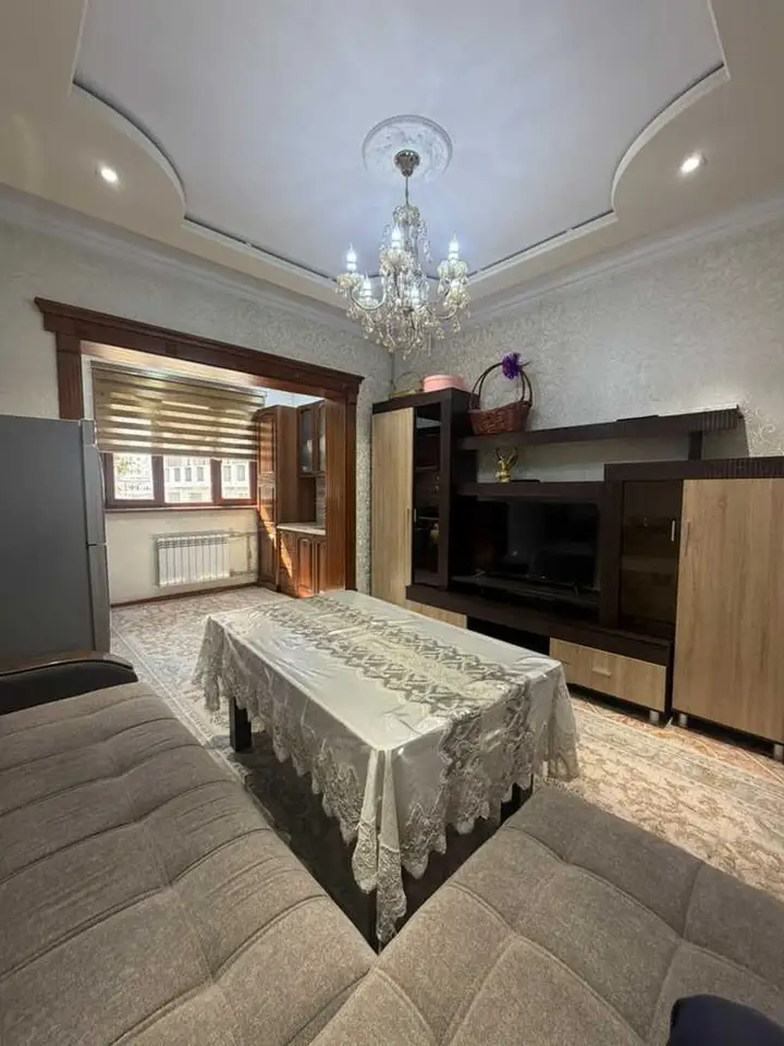 3-комн. квартира, 4 этаж, 100 м², 92 мкр