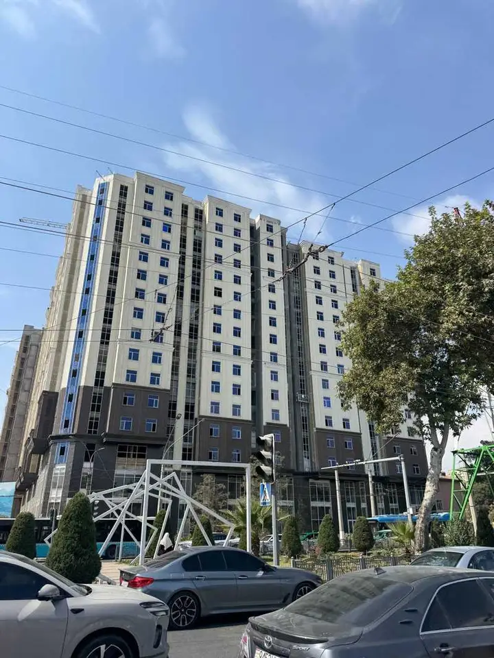 5-комн. квартира, 16 этаж, 249 м², Фирдавси