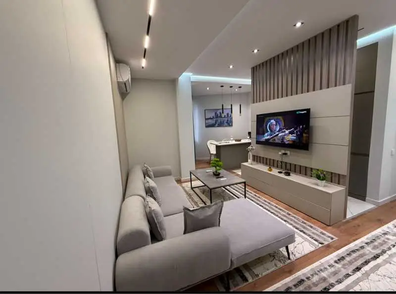 2-комн. квартира, 10 этаж, 68 м², ОВИР