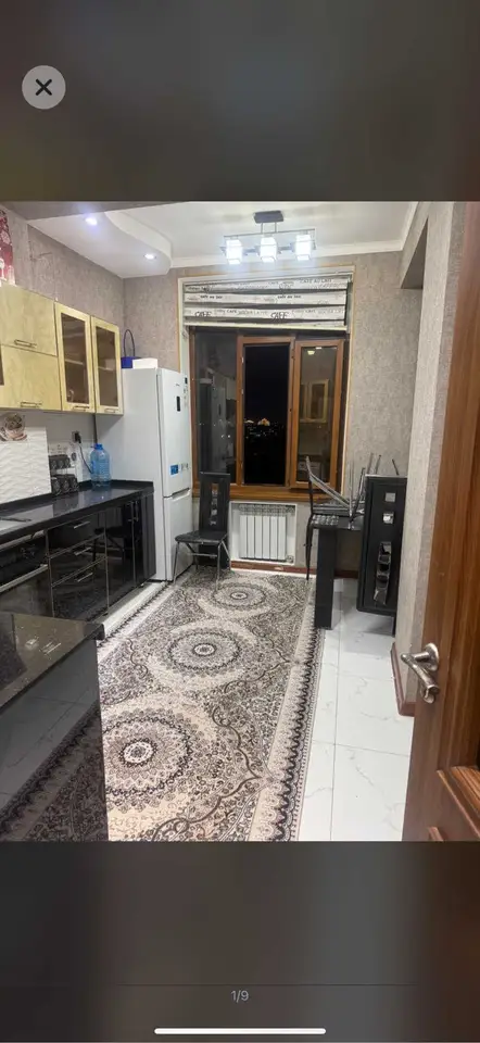 Хонаи 3-ҳуҷрагӣ, ошёнаи 8, 78 м², 82 мкр