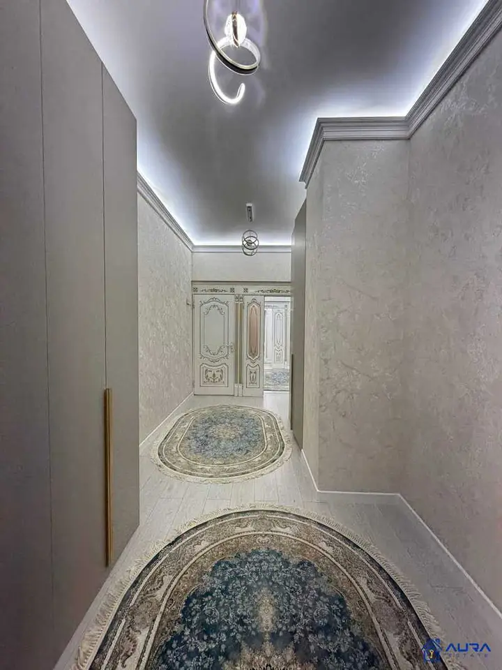 4-комн. квартира, 1 этаж, 152 м², Сино