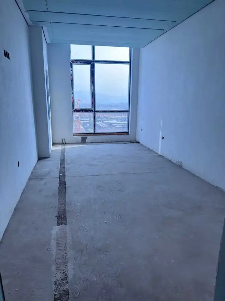 Хонаи 3-ҳуҷрагӣ, ошёнаи 16, 92 м², Шоҳмансур