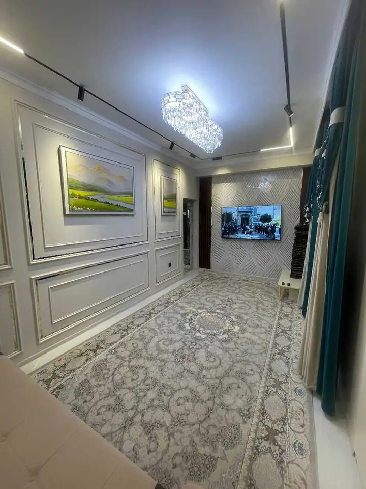 Хонаи 3-ҳуҷрагӣ, ошёнаи 5, 115 м², Душанбе