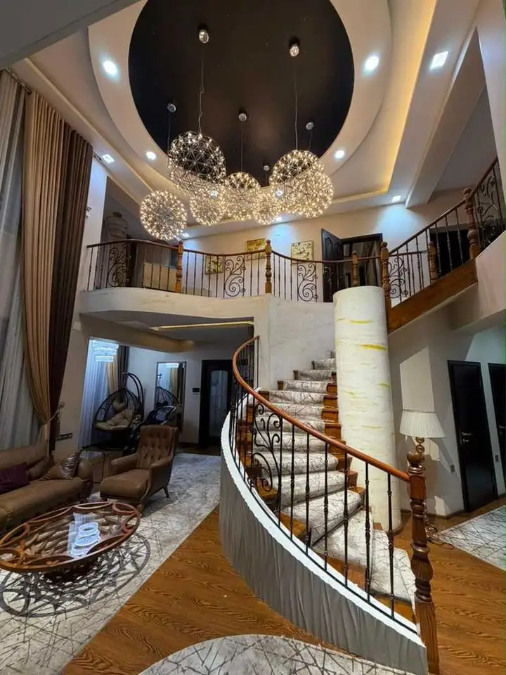 Дом, 8 комн., 550 м², Султони Кабир