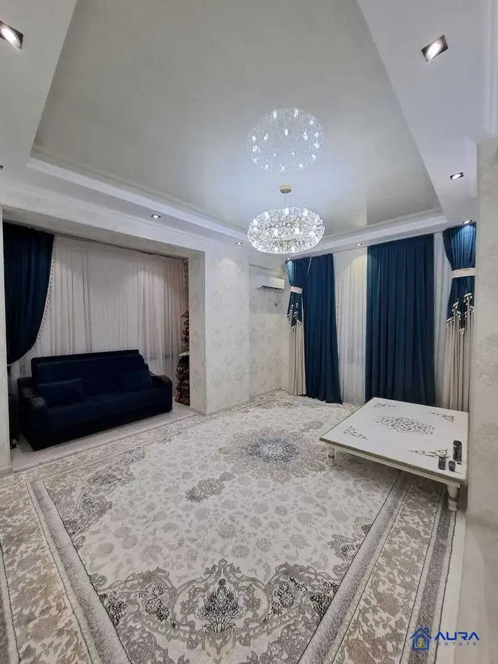 2-комн. квартира, 10 этаж, 76 м², Фирдавси
