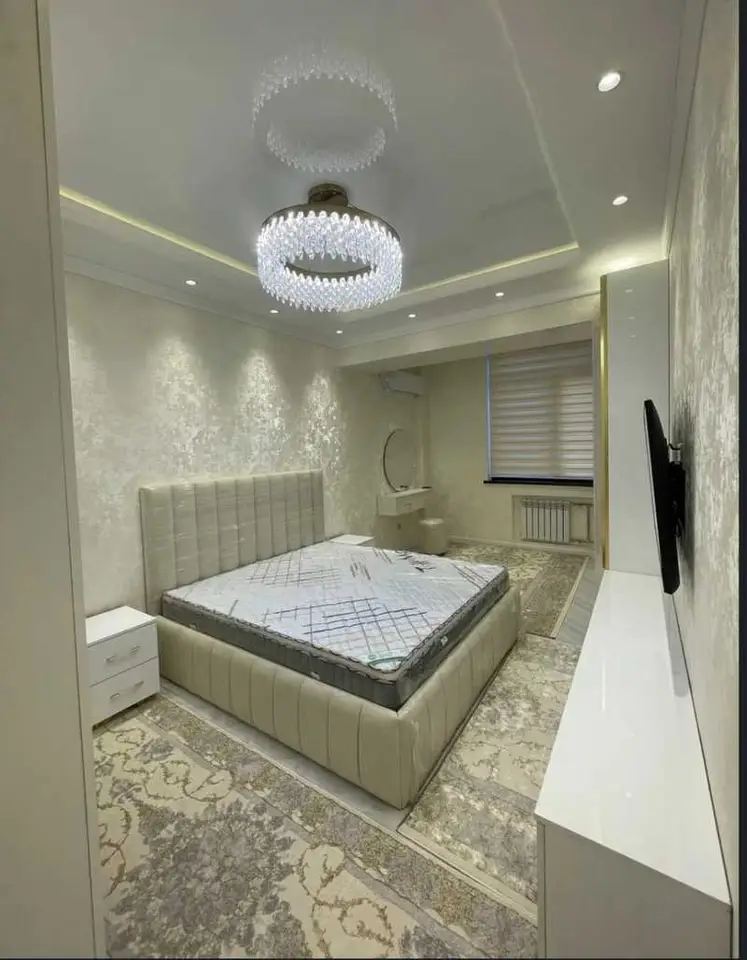Хонаи 2-ҳуҷрагӣ, ошёнаи 11, 80 м², Экрани кабуд