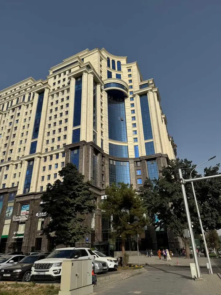 Коммерческая, 40 м², ЦУМ
