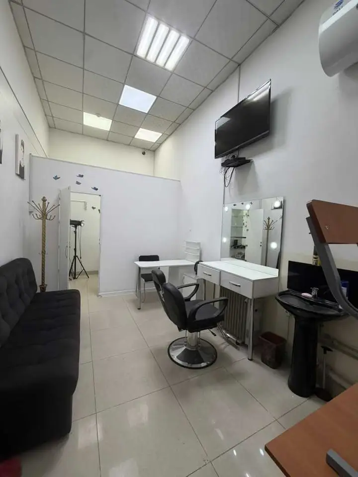 Коммерческая, 18 м², Мехргон