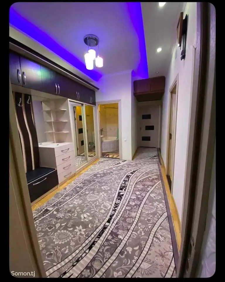 3-комн. квартира, 2 этаж, 100 м², Сино