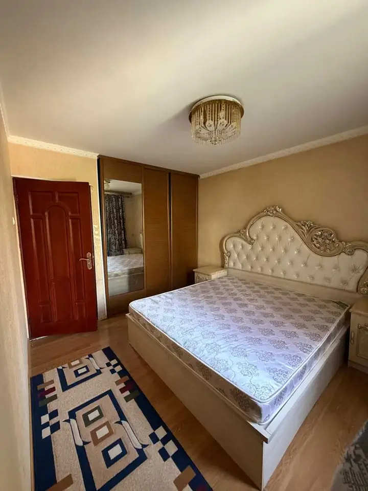Хонаи 3-ҳуҷрагӣ, ошёнаи 4, 80 м², Сино