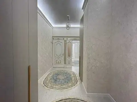 4-комн. квартира, 1 этаж, 152 м², Сино