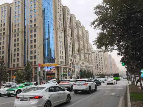 2-комн. квартира, 16 этаж, 71 м², Шохмансур
