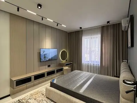 3-комн. квартира, 17 этаж, 100 м², Славянский университет