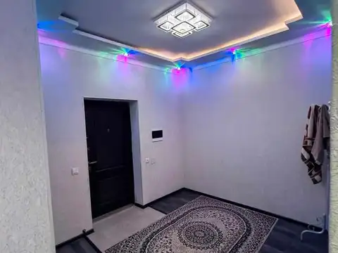 2-комн. квартира, 4 этаж, 54 м², Сино