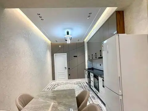3-комн. квартира, 5 этаж, 106 м², 102 мкр