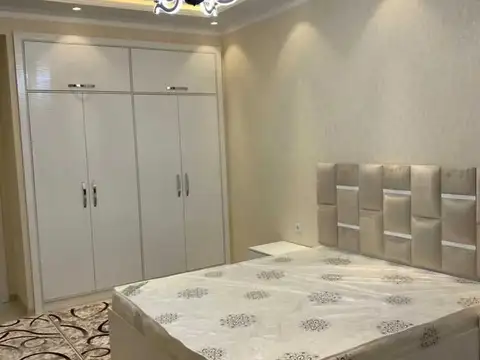 2-комн. квартира, 3 этаж, 98 м², Душанбе