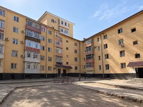 4-комн. квартира, 2 этаж, 72 м², Сино
