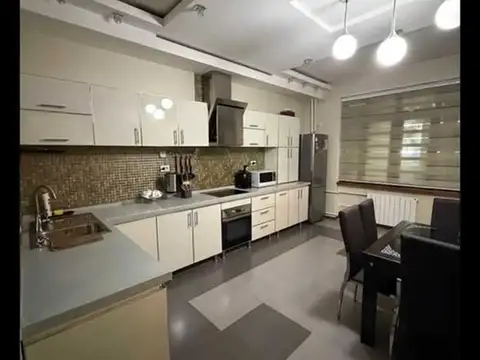 2-комн. квартира, 4 этаж, 109 м², Сино