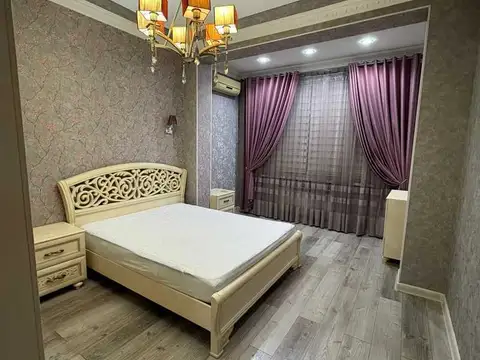 2-room apartment, floor 10, 95 m², Goluboy Ekran