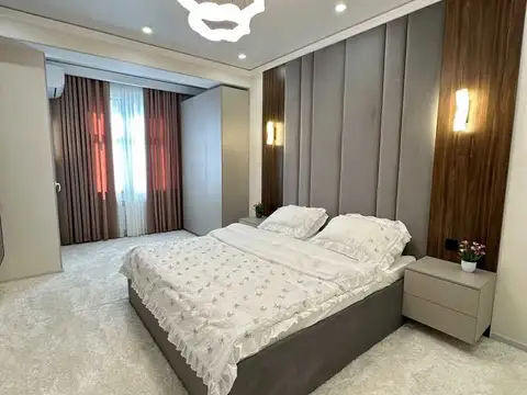 2-комн. квартира, 14 этаж, 62 м², Аэропорт