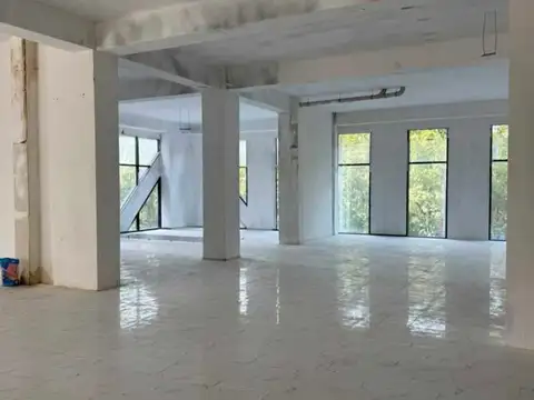 Коммерческая, 860 м², Спартак
