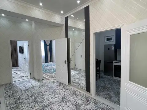 2-комн. квартира, 4 этаж, 70 м², Фирдавси