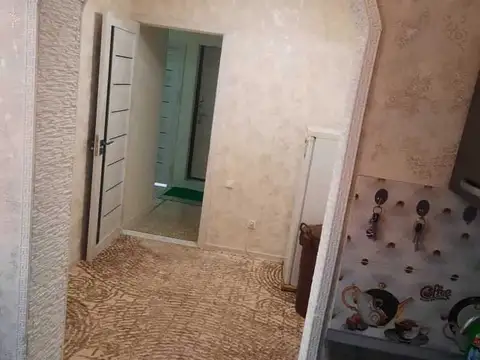 2-комн. квартира, 1 этаж, 50 м², 102 мкр