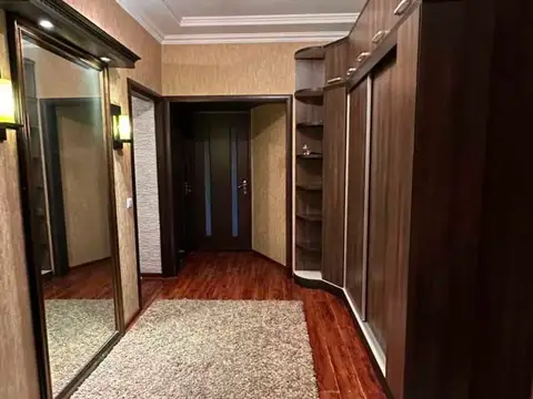 3-комн. квартира, 4 этаж, 74 м², 101 мкр