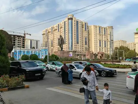 2-комн. квартира, 13 этаж, 61 м², Садбарг