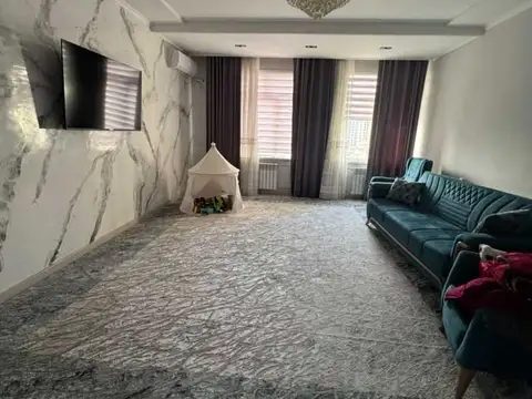 3-комн. квартира, 5 этаж, 120 м², Цирк