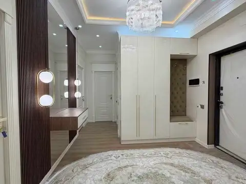 3-комн. квартира, 4 этаж, 97 м², Исмоили Сомони