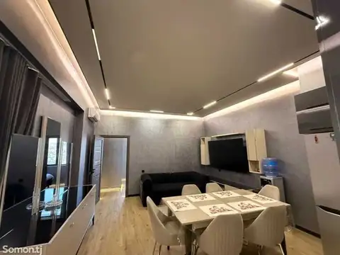 2-комн. квартира, 23 этаж, 71 м², Шохмансур