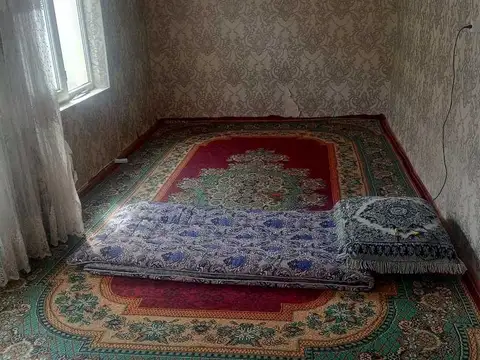 Комната, 1 этаж, 33 м², 33 мкр