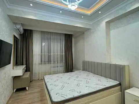3-комн. квартира, 5 этаж, 91 м², Спартак